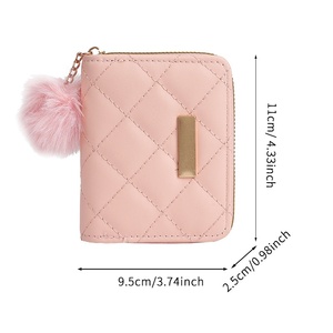 <span class=keywords><strong>Portafoglio</strong></span> Mini da Donna in PVC Leggero con Motivo Geometrico, Nuovo Stile, Ricamo, Piastra in Ferro, Ciondolo a Pompon, Portamonete <span class=keywords><strong>e</strong></span> <span class=keywords><strong>Porta</strong></span> <span class=keywords><strong>Carte</strong></span> - Product Image 5