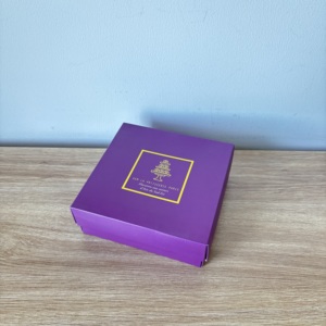 Scatola di Carta Rettangolare Minimalista con Linee Pulite e Inserto su Misura per Confezioni Contemporanee di Panetteria e Pasticceria - Product Image 3