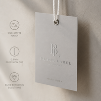 Etiquetas de Papel Sofisticadas de 450 g/m² en Verde Salvia Mate con Grabado en Relieve de Bronce Oscuro, Cordón de Seda, para Ropa de Diseño de Lujo