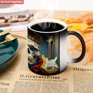 Taza de Cerámica Negra Esmerilada de 11 oz, Termosensible, con Diseño Artístico de Calavera, Corona y Guitarra - Product Image 5