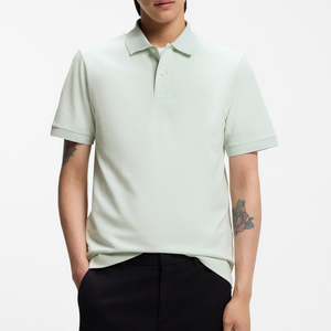 Impresionante Polo Moderno para Hombre, Diseñado para Brindar Comodidad, con Forma Equilibrada y Atractivo Estilo de Vida Contemporáneo - Product Image 1
