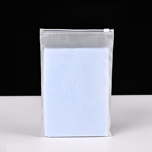 Impression offset de haute qualité Cpe chaussettes givré fermeture éclair curseur personnalisé stockage emballage sac fermeture éclair pour vêtements - Product Image 3