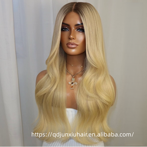 Perruque 13x4 13x6 HD en Cheveux Vierges Européens Longs Blond Doré, Sans Colle, Transparente, Ondulée, Pré-Plumée, avec Mèches pour Femme - Product Image 2
