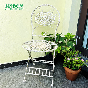 Set di <span class=keywords><strong>tavoli</strong></span> e sedie da giardino per esterni retrò in ferro battuto pieghevole in stile europeo - Product Image 3