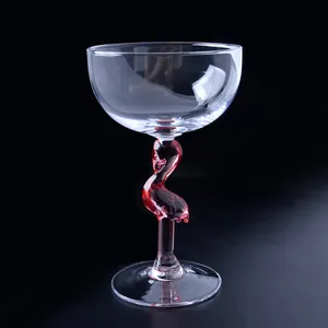 2021 grosir merek FLY kualitas tinggi kaca Cocktail dengan warna merah batang Flamingo
