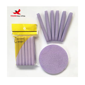 Éponge démaquillante douce et exfoliante pour le visage, ronde, compressée, violette, à prix réduit pour achats mixtes - Product Image 3
