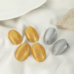 ต่างหูทรงเรขาคณิต ทอง เงิน ไทเทเนียม สตีล รูปทรงไม่สม่ำเสมอ ใส่ได้ทุกวัน สำหรับทุกเพศ EH186 - Product Image 1