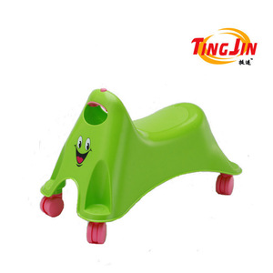 Patinete infantil de plástico con diseño de dibujos animados, 52x33x27x21 cm, con música, para niños pequeños, juguete de empuje. - Product Image 3