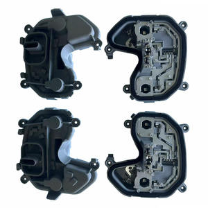 68270892AA 68270837AA Soporte de lámpara trasera y bombilla de enchufe para <span class=keywords><strong>Jeep</strong></span> <span class=keywords><strong>Renegade</strong></span> 2015- 2023 - Product Image 1