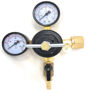 Régulateur d'azote gazeux haute pression CGA580 avec raccord d'entrée et régulateurs de pression à sortie évasée mâle de 1/4 pouces - Product Image 4