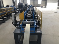 Machine de fabrication de profilés en acier pour goujons et rails en métal Machine à cloisons sèches à canal CD UD CW UW à cadre en acier léger