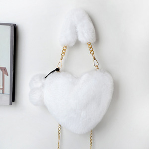 Borsa a Cuore Economica di Grande Successo con Sfera Direttamente dal Produttore Borse da Donna in Pelliccia Borse Tote in Peluche da Donna - Product Image 3