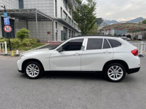 รถยนต์ <span class=keywords><strong>BMW</strong></span> <span class=keywords><strong>X1</strong></span> รุ่นปี 2015 รุ่น <span class=keywords><strong>SDrive18i</strong></span> รุ่นปรับปรุงอย่างมีสไตล์ รถ SUV เครื่องยนต์เบนซิน สำหรับส่งออก - Product Image 4
