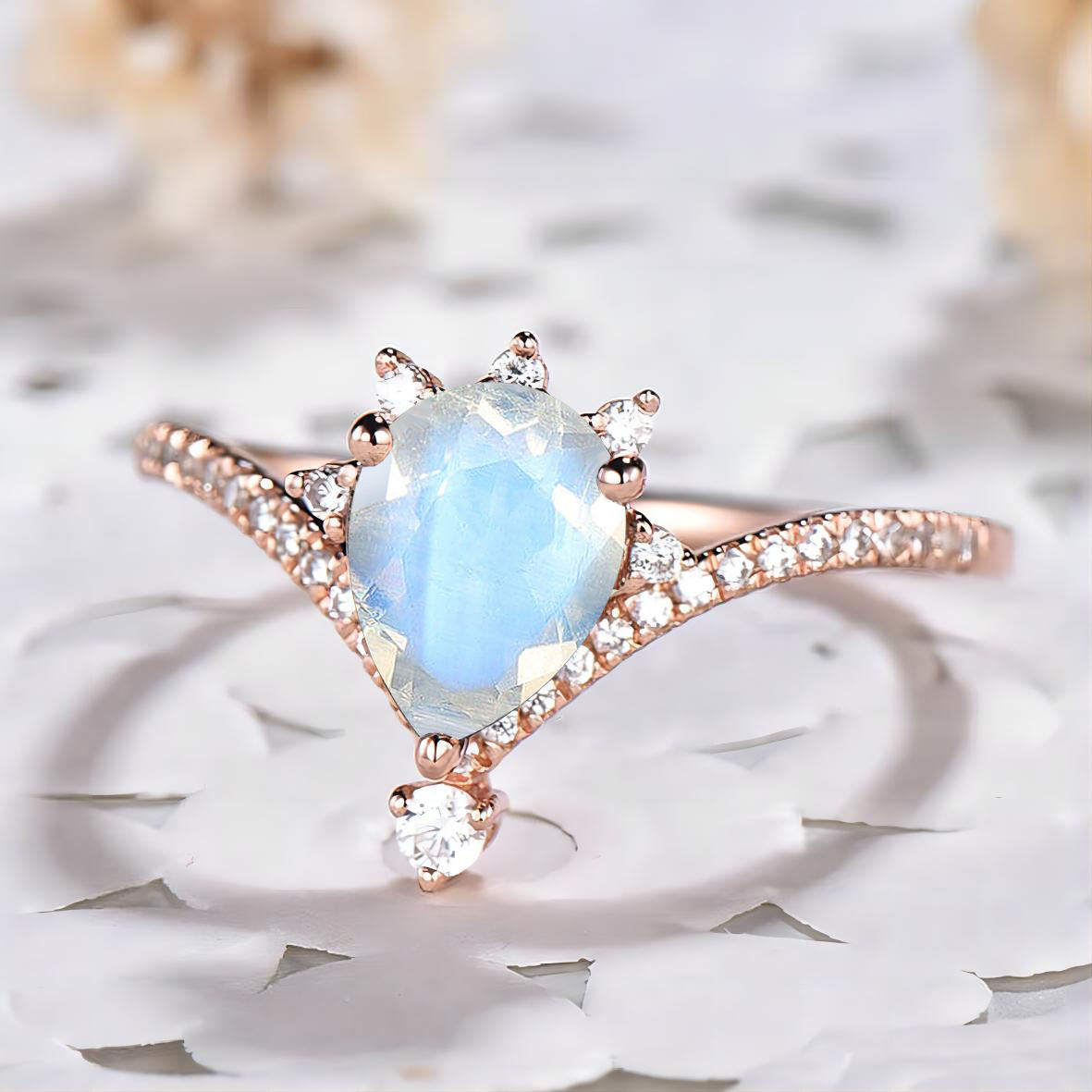 มูนสโตน