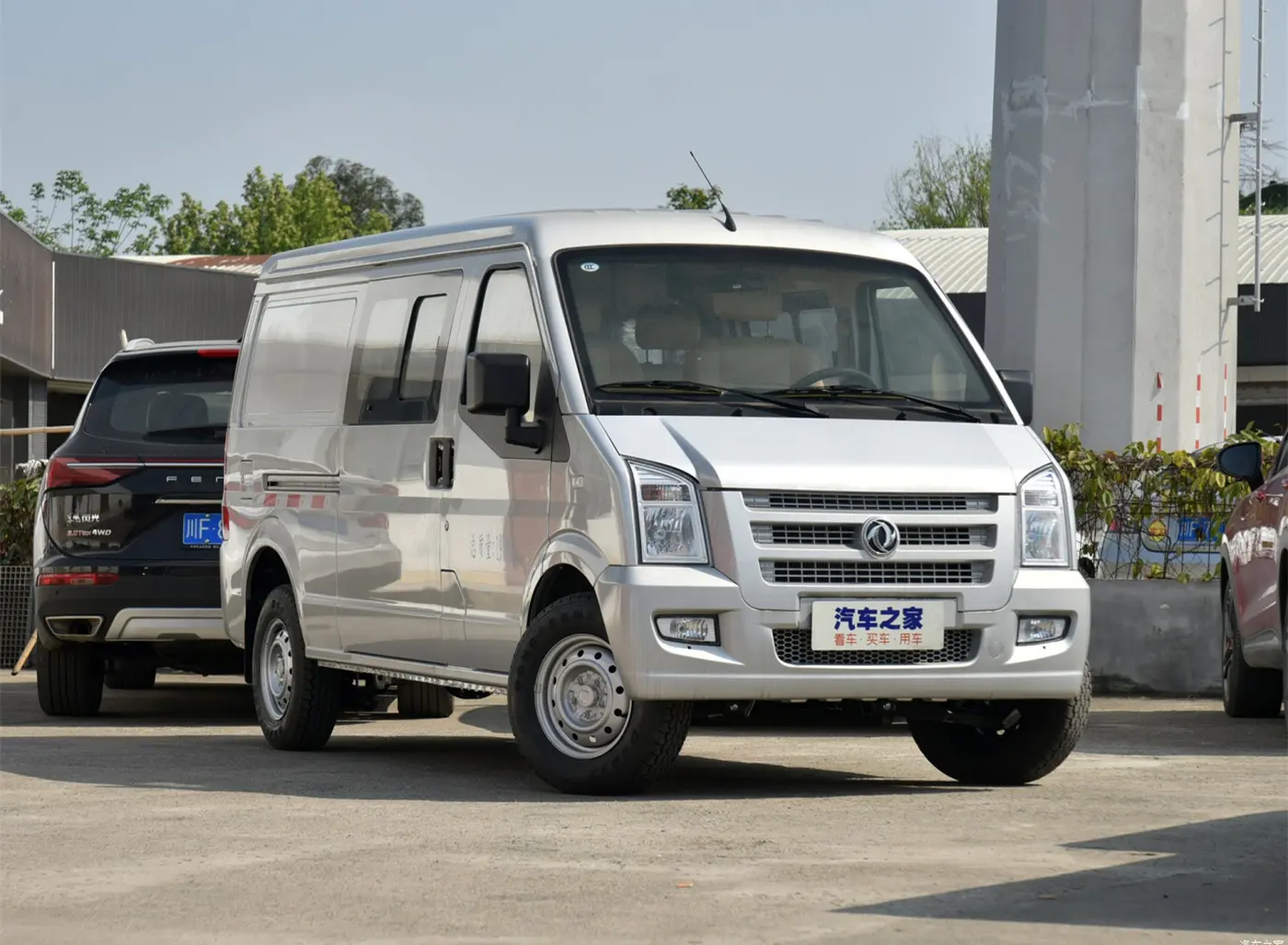Dongfeng C35 mini van a buon mercato cinese cargo van camion per la vendita