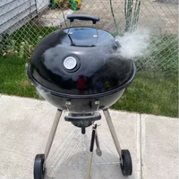 Barbecue à charbon de bois rond style pomme de 18,5 pouces en acier avec fumoir, chariot de transport inclus – Offre spéciale pour cuisine extérieure