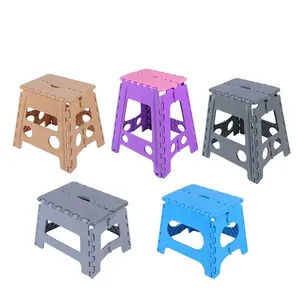 China Suppliers Wholesale Hot Selling Home Furniture PP Many Colors Convenient Portable Garden Plastic Stools Folding Stools