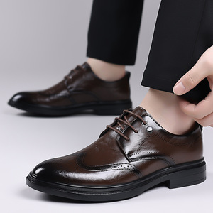 รองเท้าหนังผู้ชายแบบ Brogue สีน้ำตาล ผูกเชือก สำหรับงานทางการ ธุรกิจ งานแต่งงาน เจ้าบ่าว รองเท้าอ็อกซ์ฟอร์ด ใส่ได้ทุกฤดู ใส่ได้ทุกวัน - Product Image 3