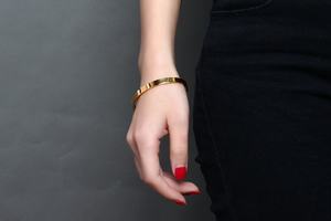 Bán Buôn Trống Đồ Trang Sức Tùy Chỉnh Khắc <span class=keywords><strong>Cuff</strong></span> <span class=keywords><strong>Bangle</strong></span> 4Mm 6Mm Trên Cổ Quote Thông Điệp Vòng Đeo Tay <span class=keywords><strong>Bangle</strong></span> Vòng Đeo Tay Cho Phụ Nữ Và Nam Giới - Product Image 5