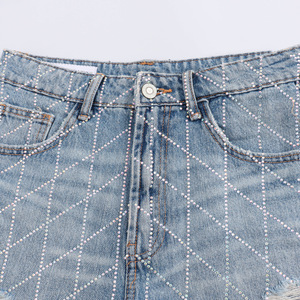 Nouveaux shorts en jean pour femmes à taille haute avec franges, poche latérale zippée, style vintage brillant et décontracté - Product Image 4