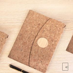 Cuaderno de Corcho Personalizado A5 con Cierre Magnético - Regalos Empresariales Personalizados y Diarios con Marca - Product Image 3