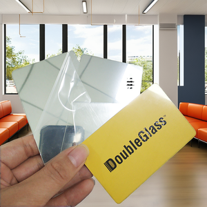 Cartes cadeaux personnalisées en PVC effet miroir, impression offset haute brillance avec pelliculage protecteur pour la fidélisation premium en vente au détail - Product Image 2