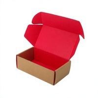 Maßgefertigte Umweltfreundliche Recycelte Laminierte Geprägte Geschenkboxen mit Roter Auskleidung für Abonnements und Versand