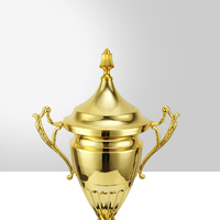 S M L taille personnalisée et trophée de couleur asie populaire de haute qualité et de qualité trophées en métal doré récompenses souvenir trophée vierge tasse