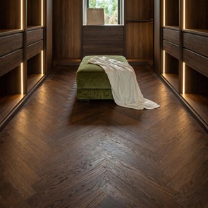 Piso de Madera de Roble Ruso de 14 mm con Núcleo de Abedul, Estilo Nogal Negro, <span class=keywords><strong>Parquet</strong></span> en Espiga de Roble Ruso - Product Image 3