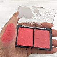 Palette de blush romantique à deux couleurs, haute pigmentation, avec motif cœur en relief, fini mat et crème, pour un teint naturel, maquillage portable double fonction