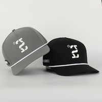 Gorras de golf impermeables de poliéster con logo de goma personalizado para hombre, con orificios cortados a láser, gorras de 5 paneles con cuerda, al por mayor