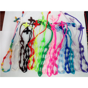 Pulsera de Cruz Hecha a Mano, Cuerda de Nylon Trenzada, Rosario con Nudos Contadores, 12 Colores Aleatorios, Joyería de Regalo, Origen Zhejiang - Product Image 3