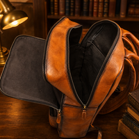 Sac à dos de voyage d'affaires vintage en cuir véritable imperméable avec fermeture éclair, marron cognac vieilli, en cuir pleine fleur, avec quincaillerie en laiton antique