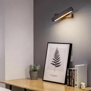 Bắc Âu phòng ngủ đơn giản cạnh giường ngủ Đồng hồ treo tường với ánh sáng LED hạt gỗ tường ánh sáng trang trí phòng LED ánh sáng hiện đại Đèn tường