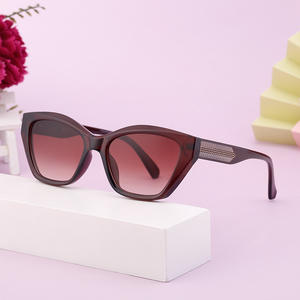 My-99222 Gafas de sol tipo ojo de gato para mujer, montura negra de PC, protección UV400, clase 2, diseño cuadrilateral moderno - Product Image 3