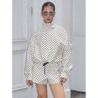 Set Jaket dan Celana Pendek Wanita Motif Polkadot Lengan Panjang Musim Semi/Panas Terbaru
