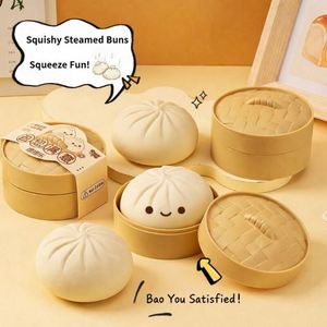 Pelota Antiestrés Realista con Forma de Panecillo de Cerdo Char Siu Bao BBQ, Juguete Sensorial para Niños y Adultos, para la Oficina - Product Image 1
