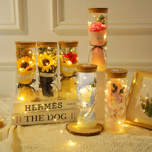 Букет из стеклянной бутылки - Product Image 1