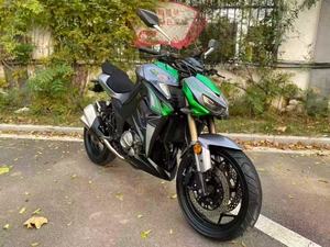 Z1000 N19 Big Snake Moto à essence avec phare puissant et guidon large pour une domination urbaine - Product Image 5