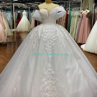 Robe de mariée / Robe de mariée indienne en sari, jacquard en cachemire, fabriquée à la machine, antidérapante, avec broderie lourde, longue.