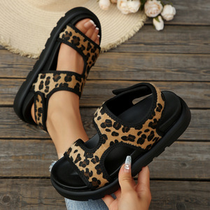 Sandales de plage à semelle épaisse pour femmes, été, nouveau modèle imprimé léopard, style européen et américain, sandales plateforme - Product Image 3