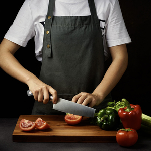Planche à charcuterie en bambou carbonisé épaisse personnalisée de 2,5 cm avec poignée, facile à nettoyer et durable - Product Image 3
