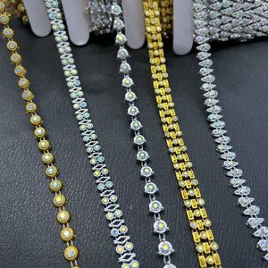 Cadenas de Diamantes de Imitación al por Mayor, Alambre de Plástico, Bañado en Oro y Plata, Alto Brillo, Duradero, Ecológico, para Zapatos, Bolsos y Ropa - Product Image 1