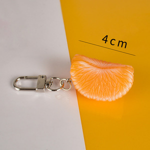 Llavero de PVC con diseño de batata, funda protectora decorativa para auriculares AirPods - Product Image 1