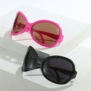 Novedad 2023, Gafas de Sol Punk Extra Grandes para Hombre, Gafas de Sol de Ojo de Gato con Marco Grande Y2K para Mujer - Product Image 5