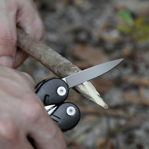 OEM personalizable 13 en 1 multiherramienta multifunción Camping alicates plegables con abrebotellas 13 en 1 multiherramienta cuchillo y alicates - Product Image 3