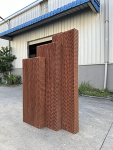 Free Sample Evaporative <b>Cooling</b> <b>Pad</b> 1500x600x150mm for Pig Farms Industry Plant Livestock Brown Color Factory Price - Product Image 3