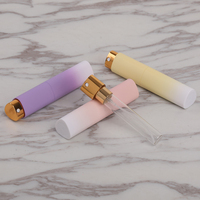 Atomiseur de parfum portable en plastique de 10 ml avec dégradé personnalisé, format de poche, flacon à visser avec pulvérisateur à pompe, bouteilles en plastique