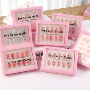 30 faux <span class=keywords><strong>ongles</strong></span> à presser, forme amande, motifs dorés 3D, détails floraux et strass, semi-artisanaux, brillants, réutilisables - Product Image 6