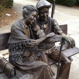 Sculpture en bronze grandeur nature sur mesure harmonie vieux couple statues assis sur le <span class=keywords><strong>banc</strong></span> - Product Image 1